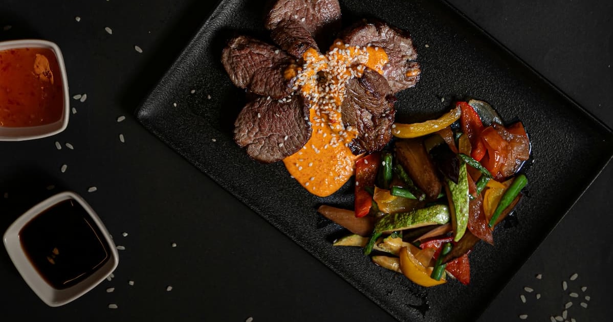 Teppanyaki-Platte auf einem Induktionskochfeld